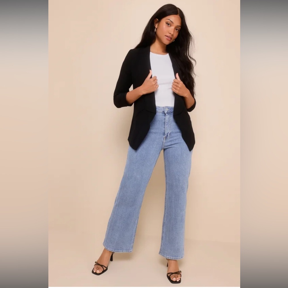 Lulu's Miss Punctuality Black Lightweight Blazer - Picture 2 of 5